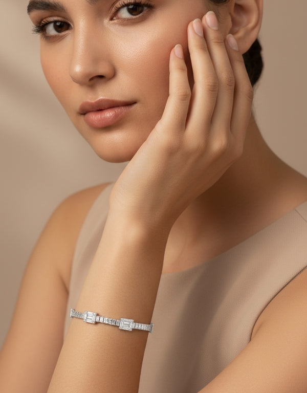 Solitaire  Signature Bracelet