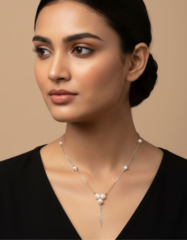 Tripal Pearl Stud Necklace