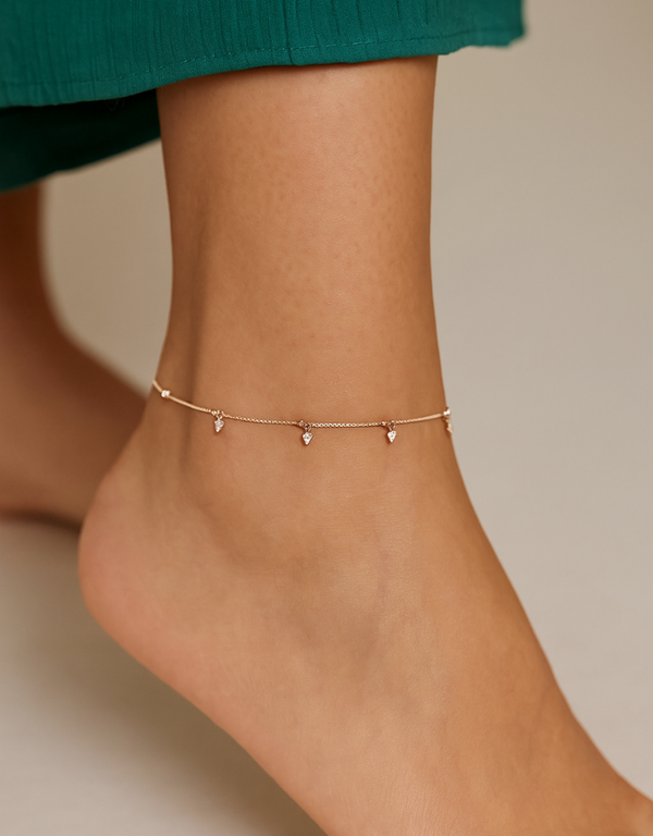 Dancing Triangle Motif Anklet