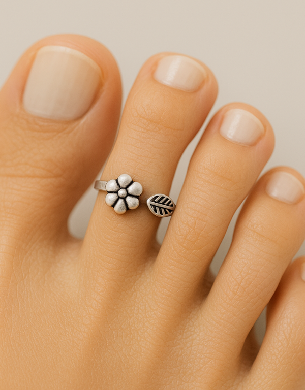 Oxidised Floral Toe Ring