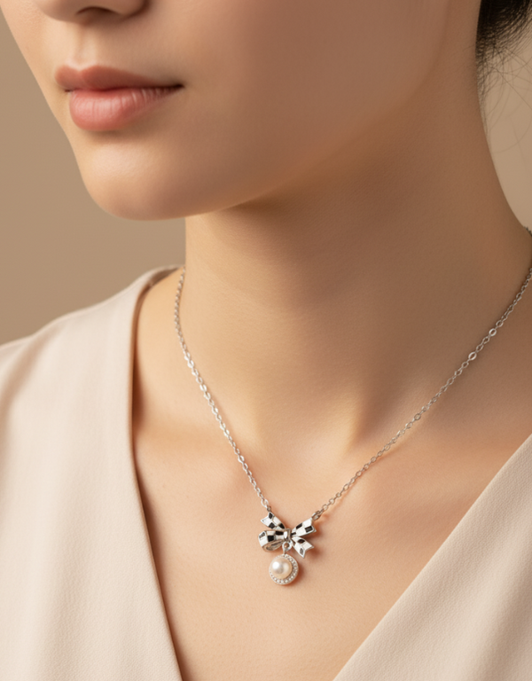 bow shape Pearl Pendant With Link Chain